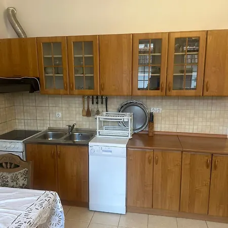 アパート Traditional Hideaway サラエヴォ