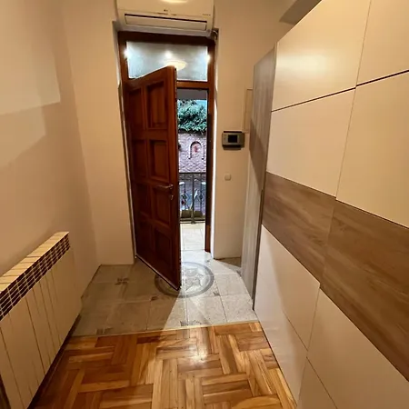 アパート Traditional Hideaway サラエヴォ